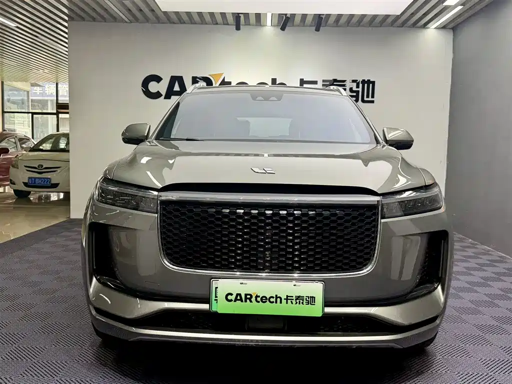 Li Auto ONE 2020 6 мест