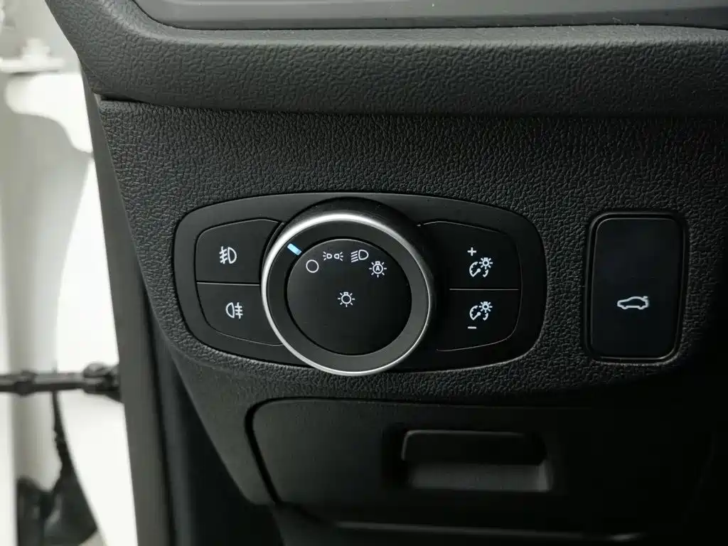 Ford Focus — миниатюра 21