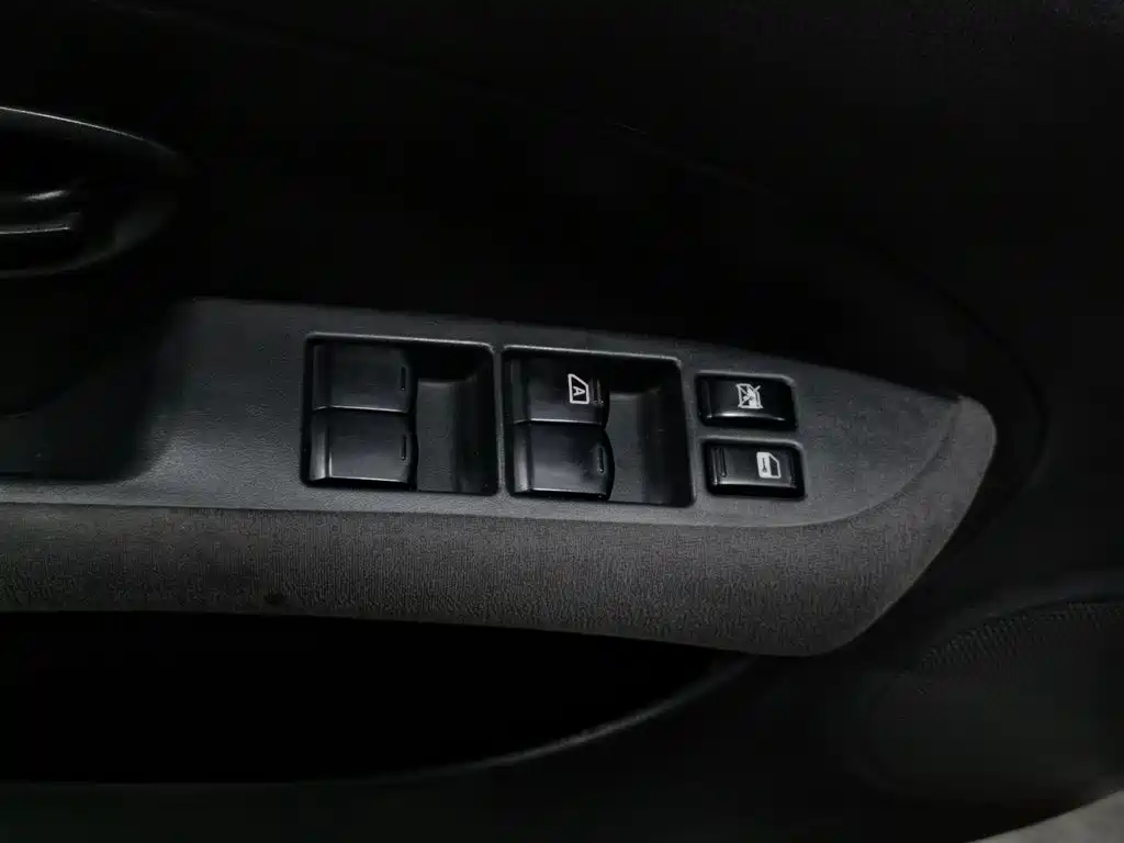 Nissan Sylphy — миниатюра 9