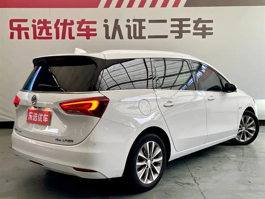 Buick GL6 2021 323T Luxury