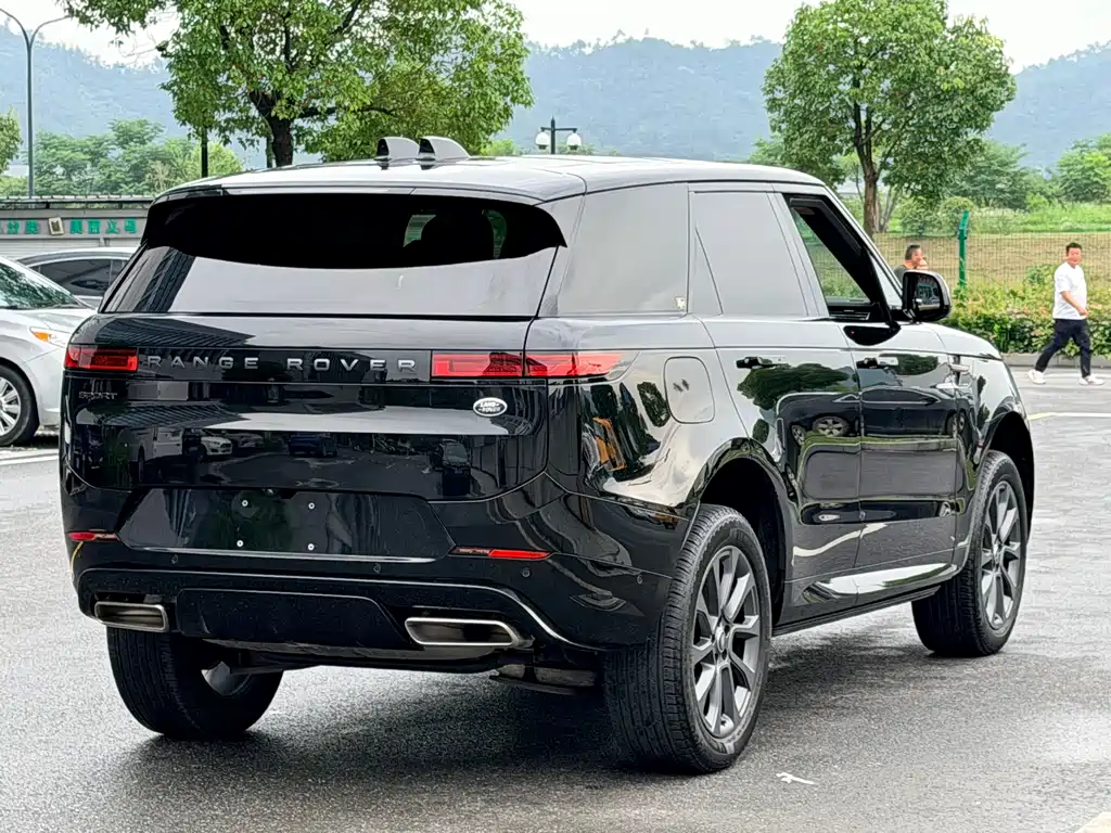 Land Rover Range Rover Sport 2024 400PS Dynamic SE