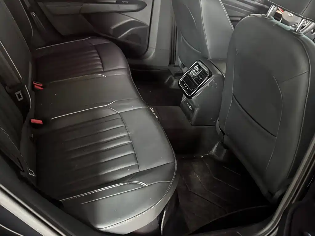 Volkswagen Passat — миниатюра 4