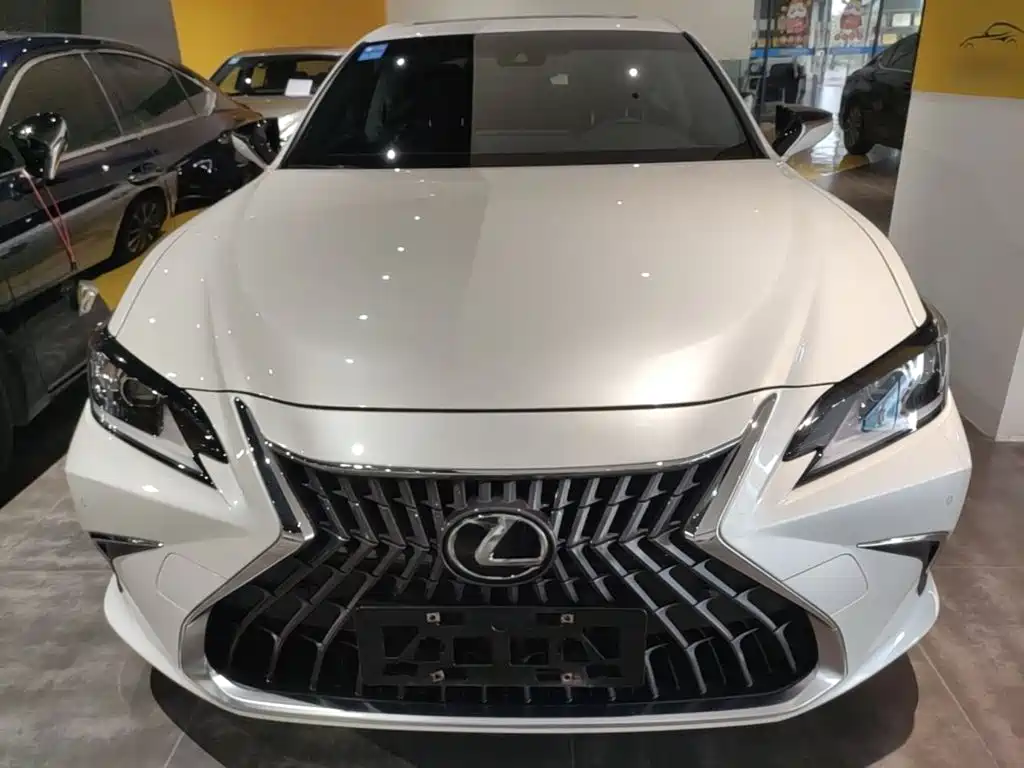 Lexus ES — миниатюра 3