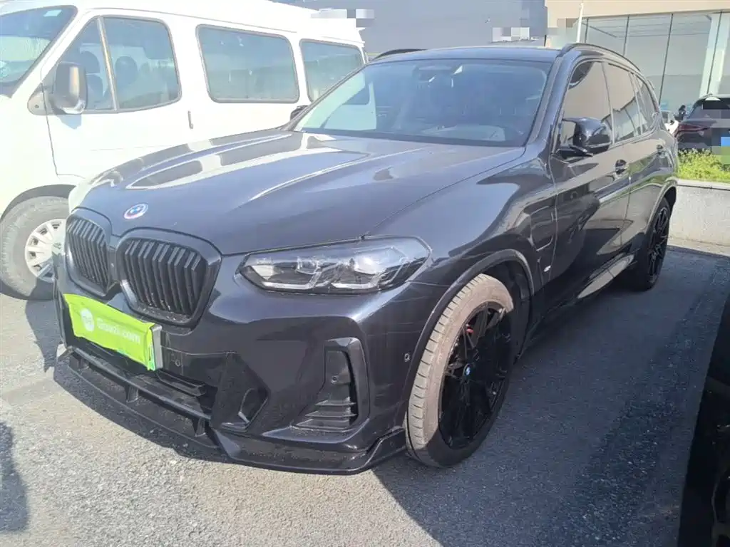 BMW iX3 2024