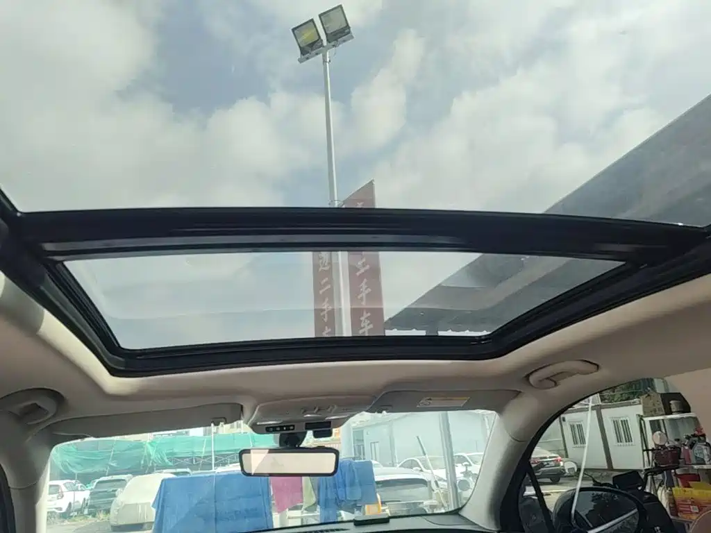 Buick Envision Plus — миниатюра 18