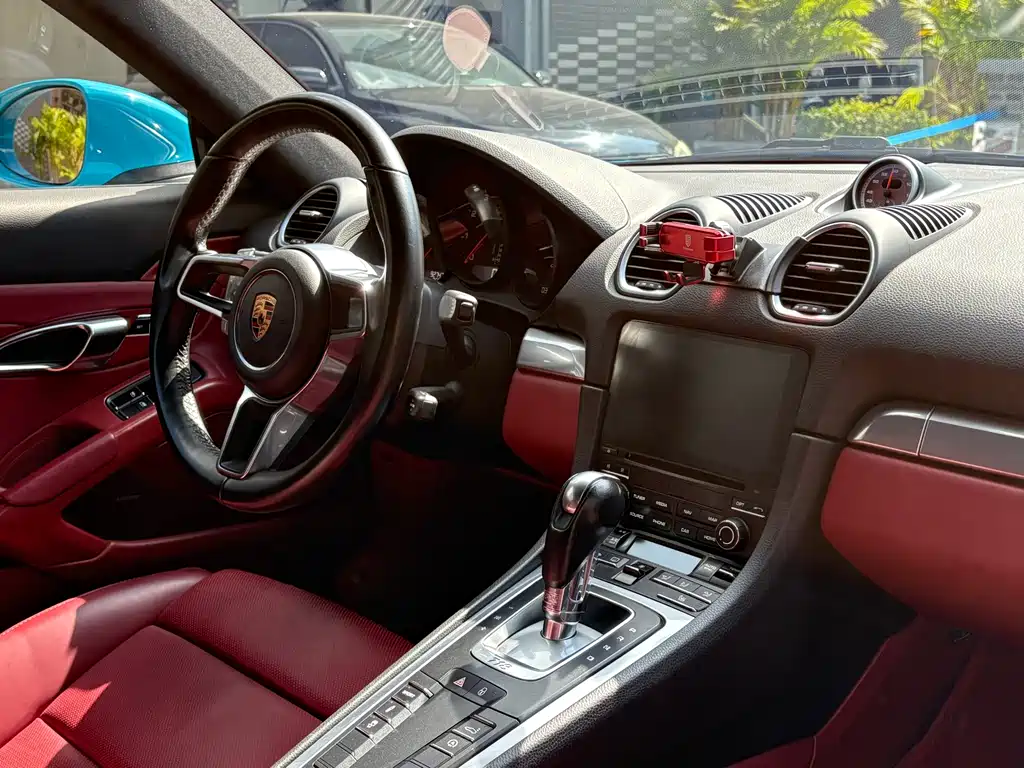 Porsche 718 2018 Cayman 2.0T