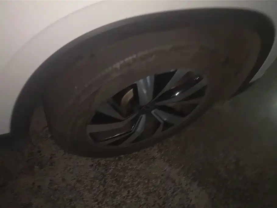 Volkswagen Tayron 2021 330TSI 3