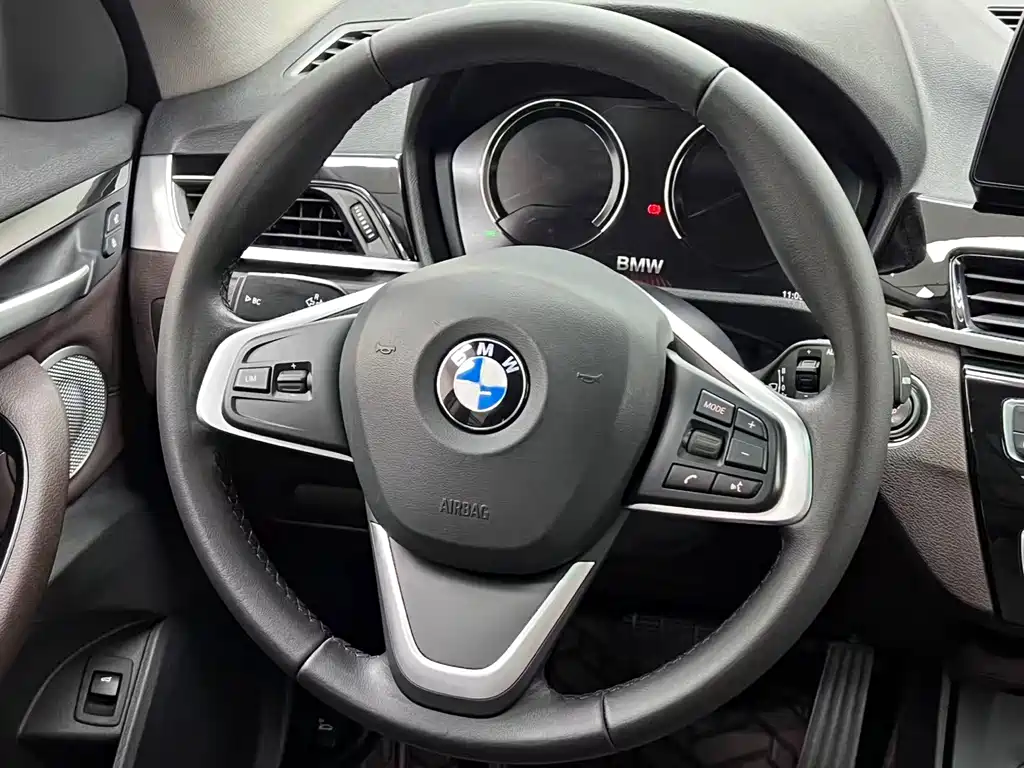 BMW X1 — миниатюра 12