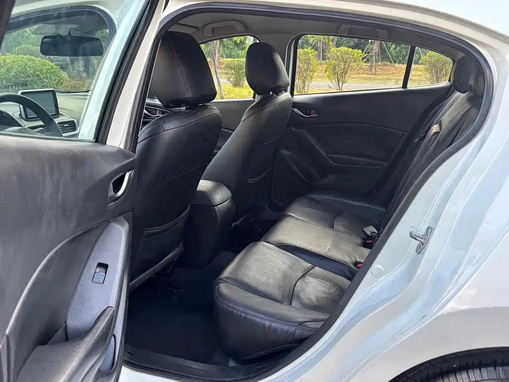 Mazda 3 Axela — миниатюра 9