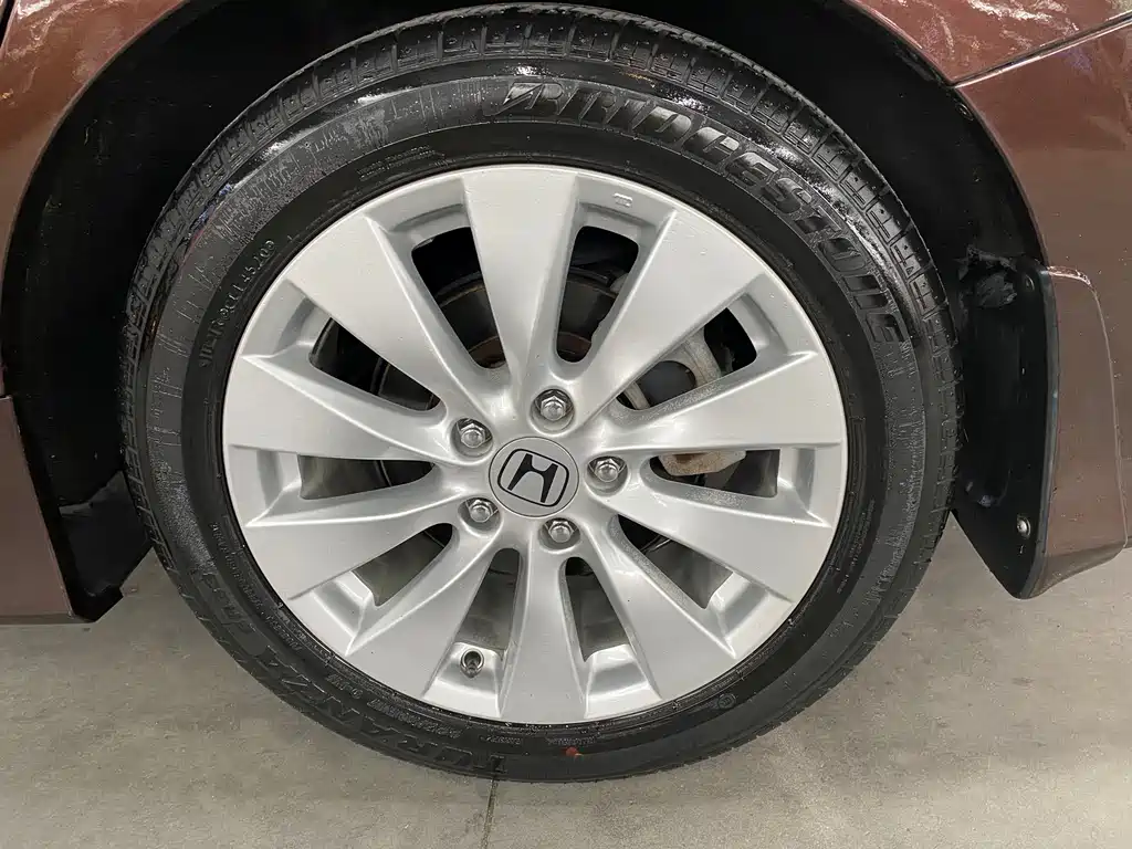 Honda Accord — миниатюра 17
