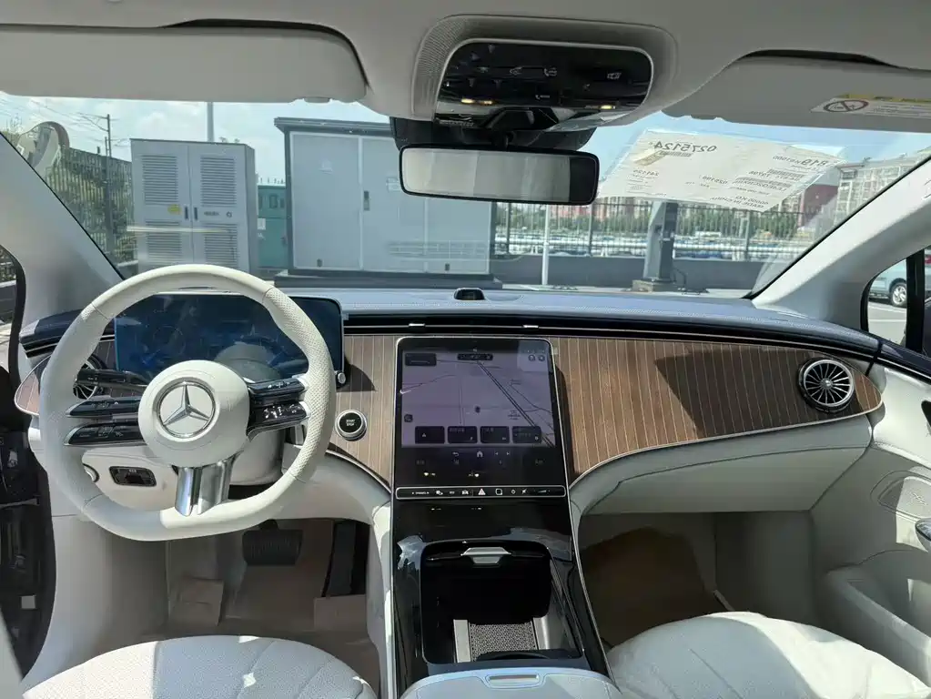 Mercedes-Benz EQE — миниатюра 12