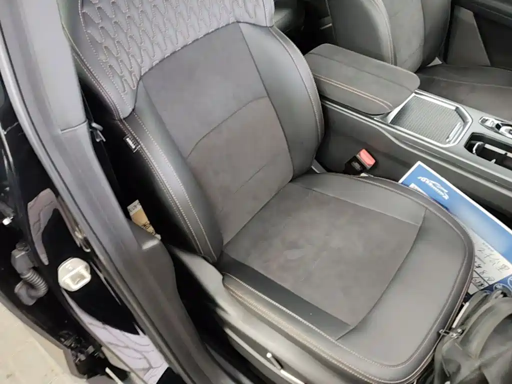 Geely Haoyue L — миниатюра 25