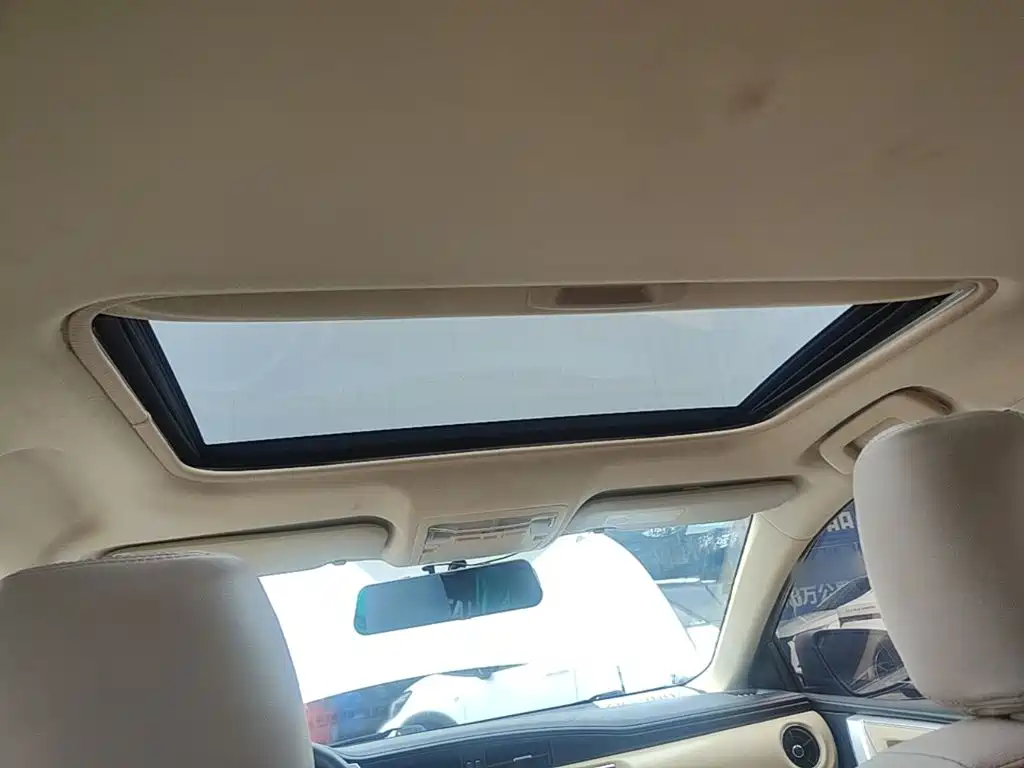 Toyota Corolla — миниатюра 18