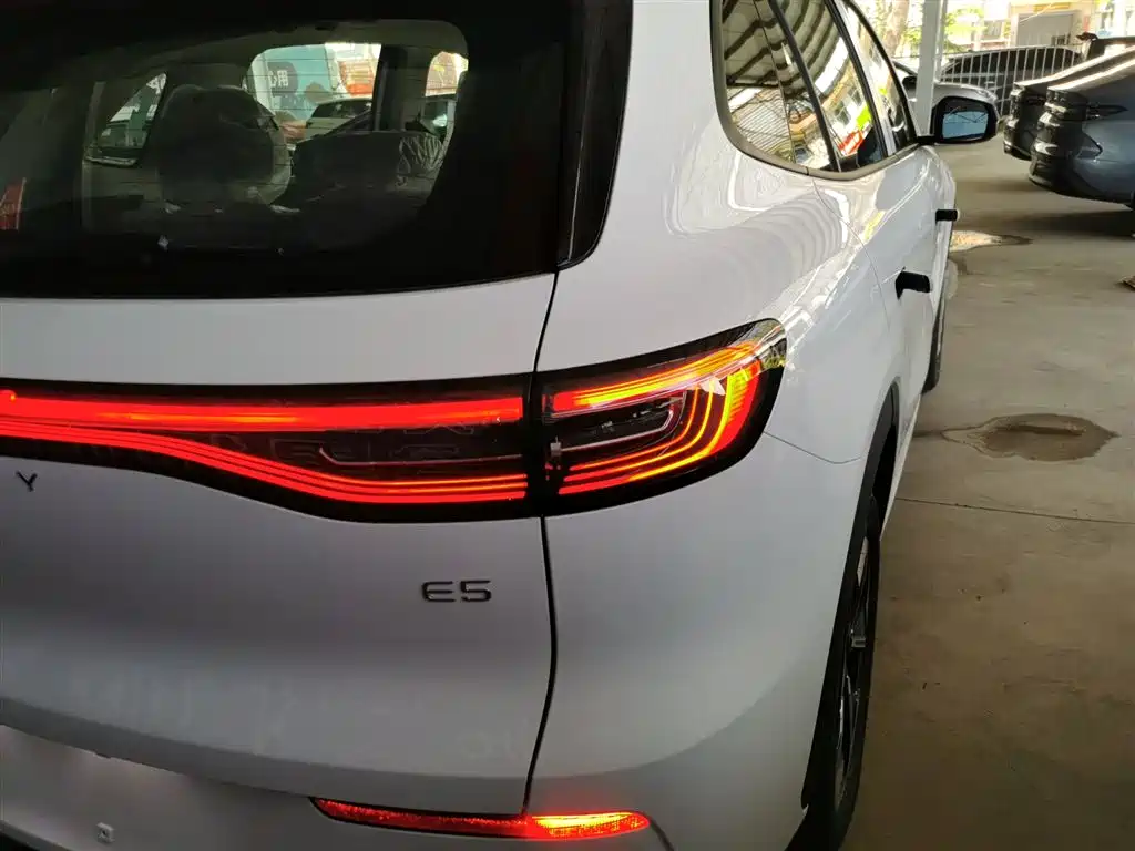 Geely Galaxy Galaxy E5 E5 2026 530km
