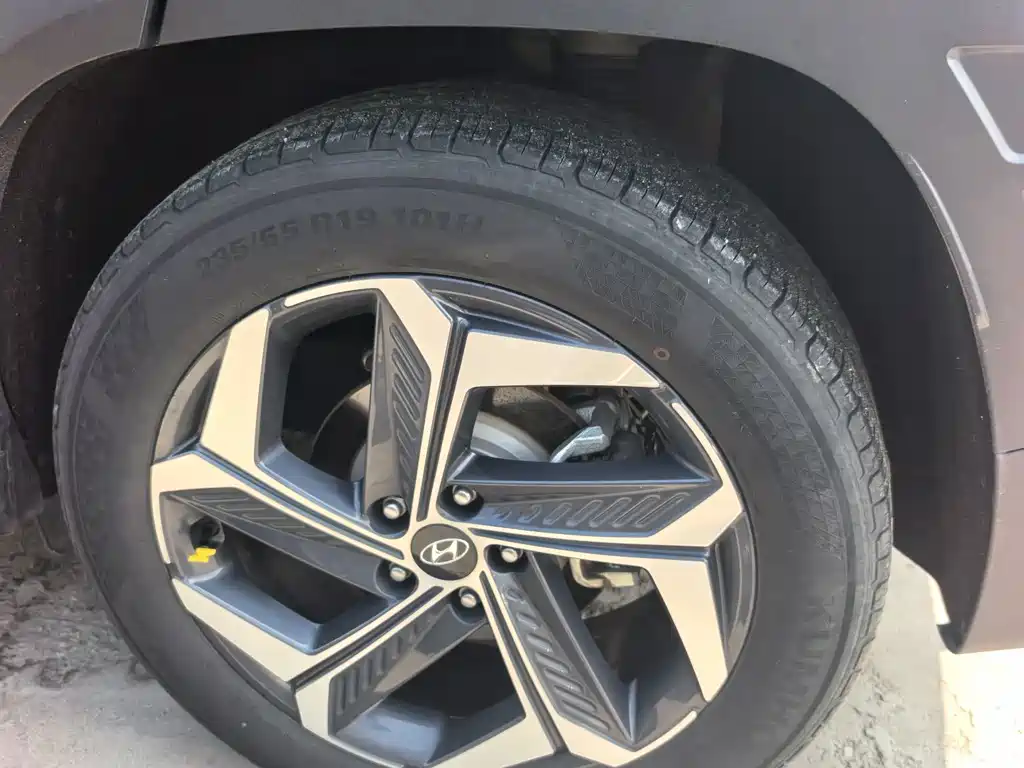 Hyundai Tucson — миниатюра 16