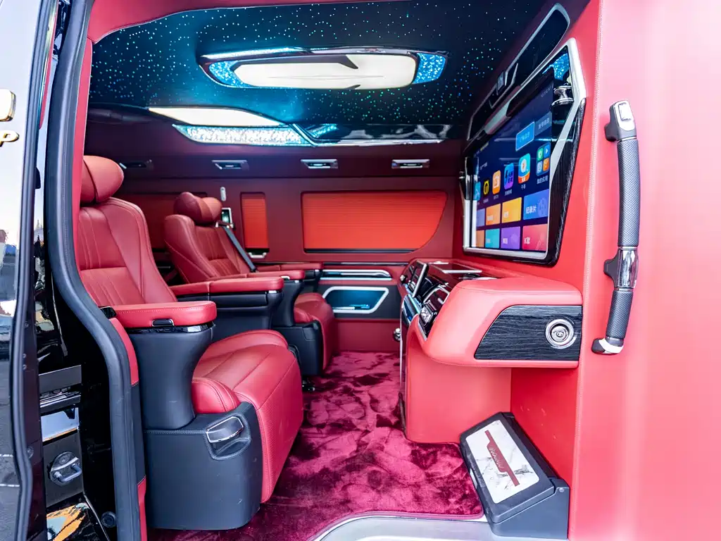Toyota HiAce 2025 3.5L AT