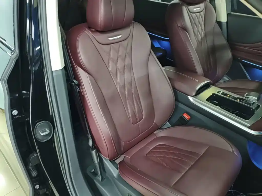 Hongqi Hongqi HS7 PHEV — миниатюра 25