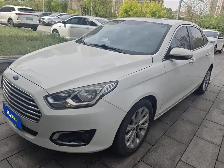 Ford Escort 2016