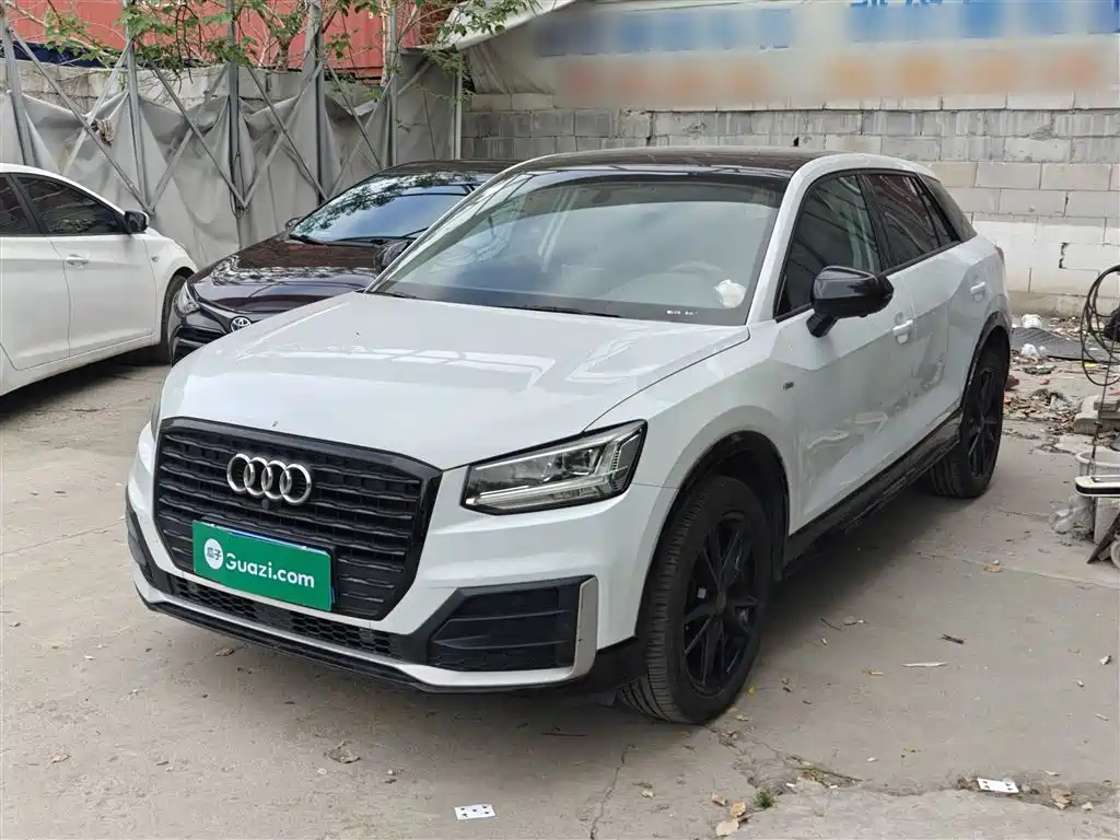 Audi Q2L 2021