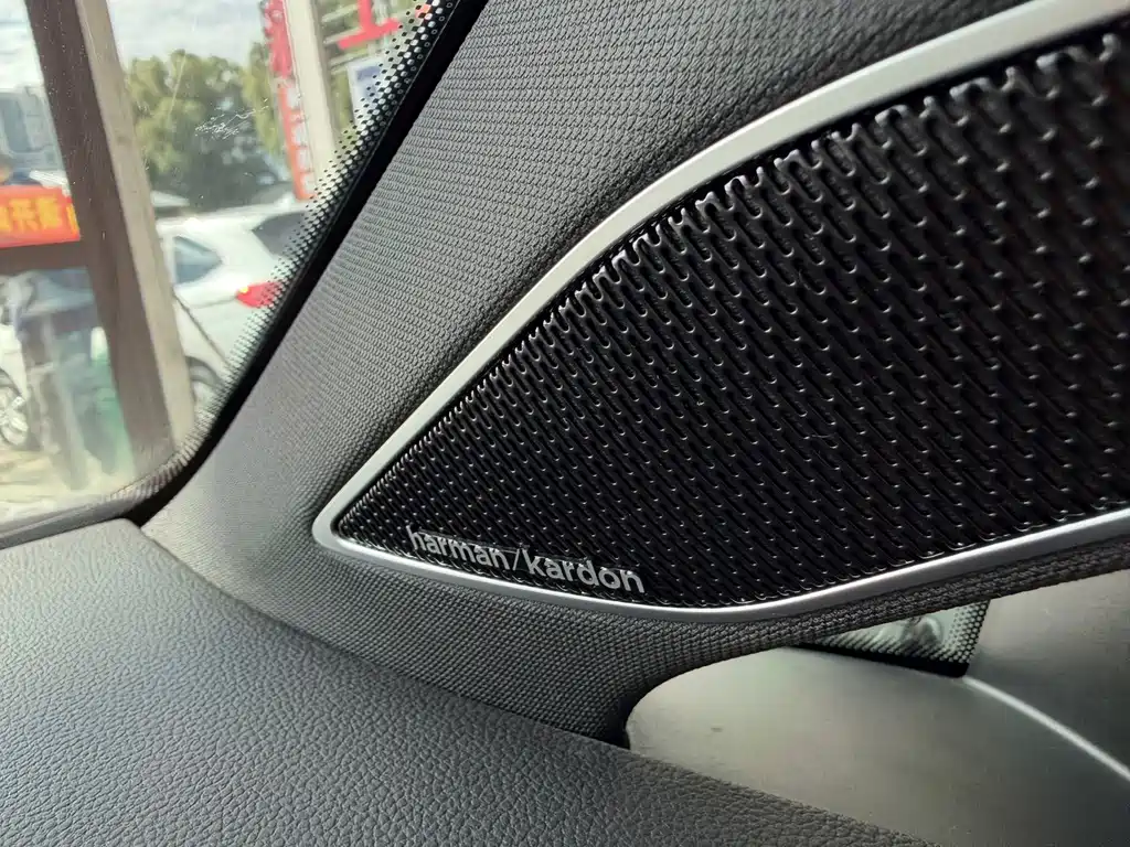 Volkswagen Golf — миниатюра 21