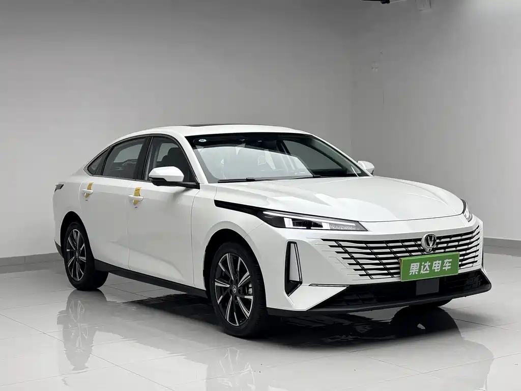 Changan Eado 2025 1.5T 500Bar Luxury