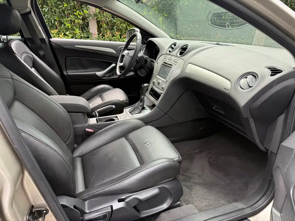 Ford Mondeo Zhisheng — миниатюра 6