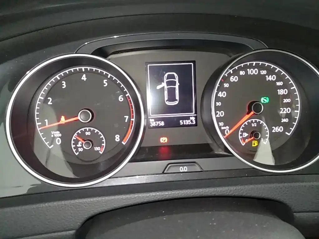 Volkswagen Golf — миниатюра 12