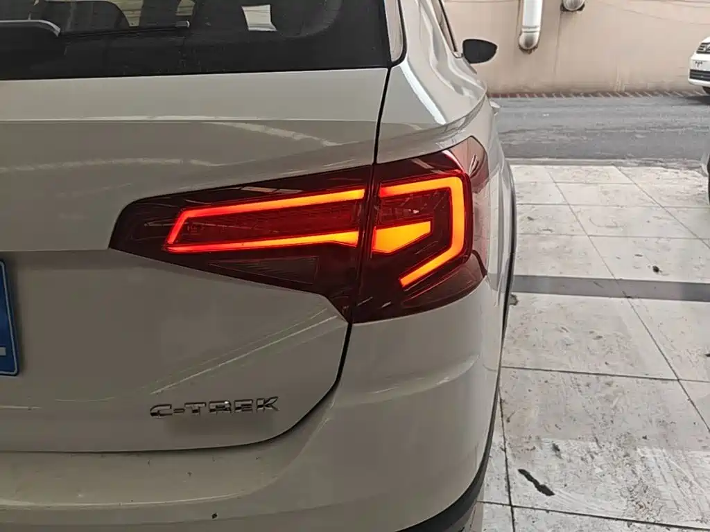 Volkswagen C-Trek 2018 230TSI DSG Comfort