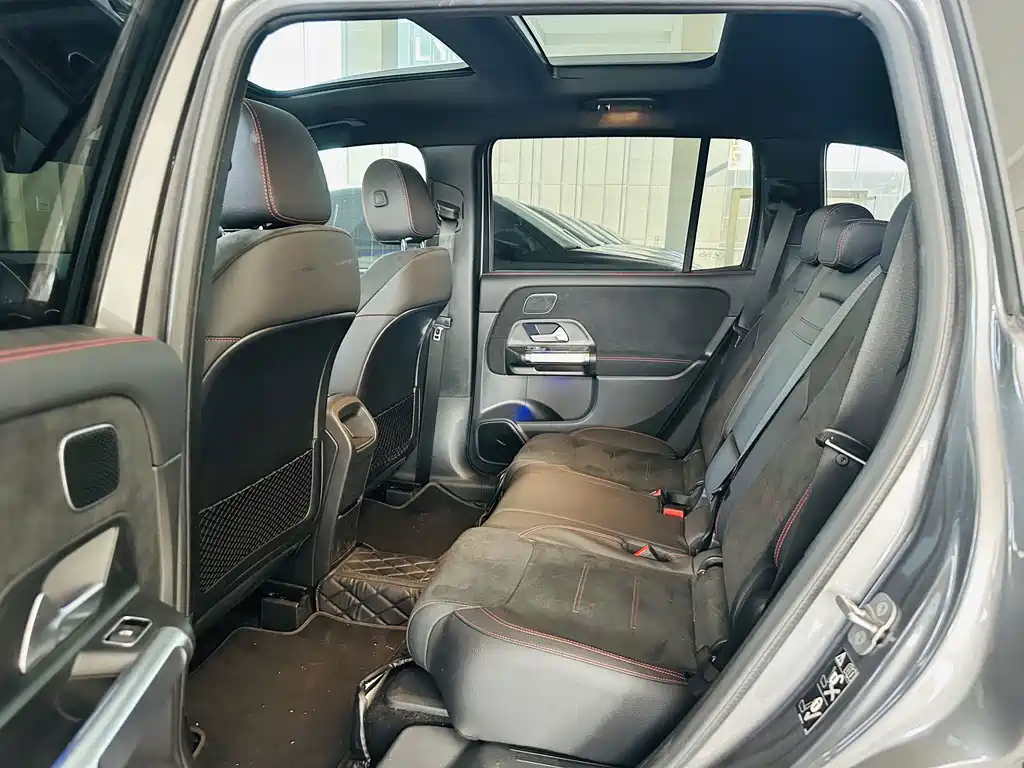 Mercedes-Benz GLB AMG — миниатюра 5