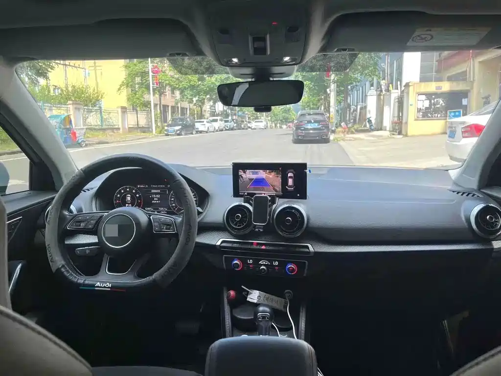 Audi Q2L 35 TFSI Luxury Dynamic Type, фото 5