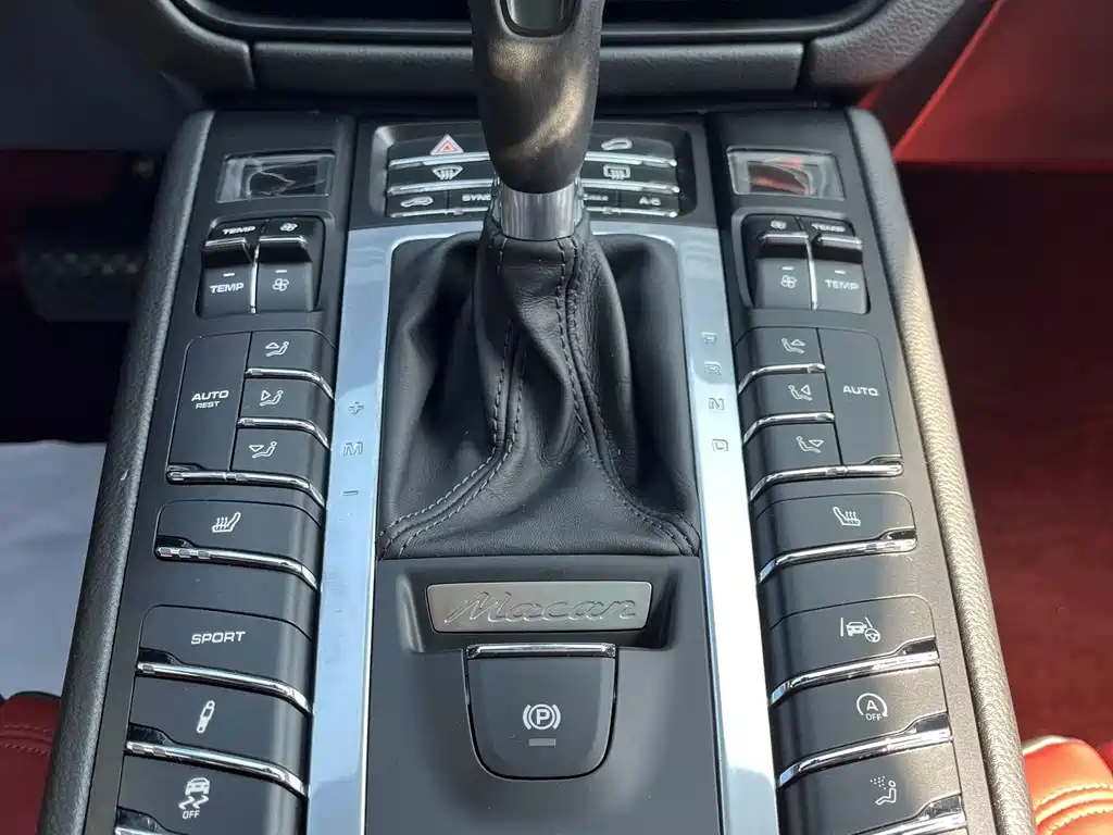 Porsche Macan — миниатюра 17