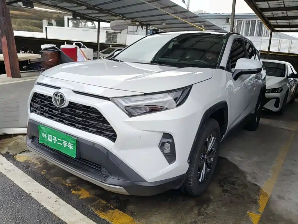 Toyota RAV4 — миниатюра 2