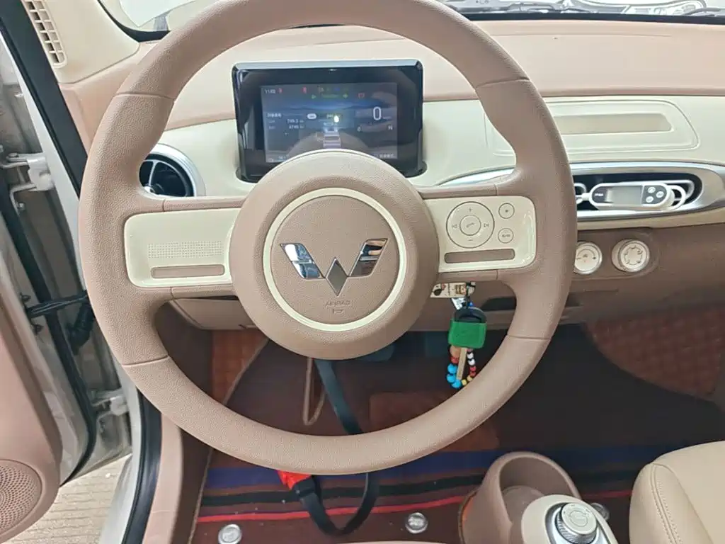 Wuling MINIEV — миниатюра 11