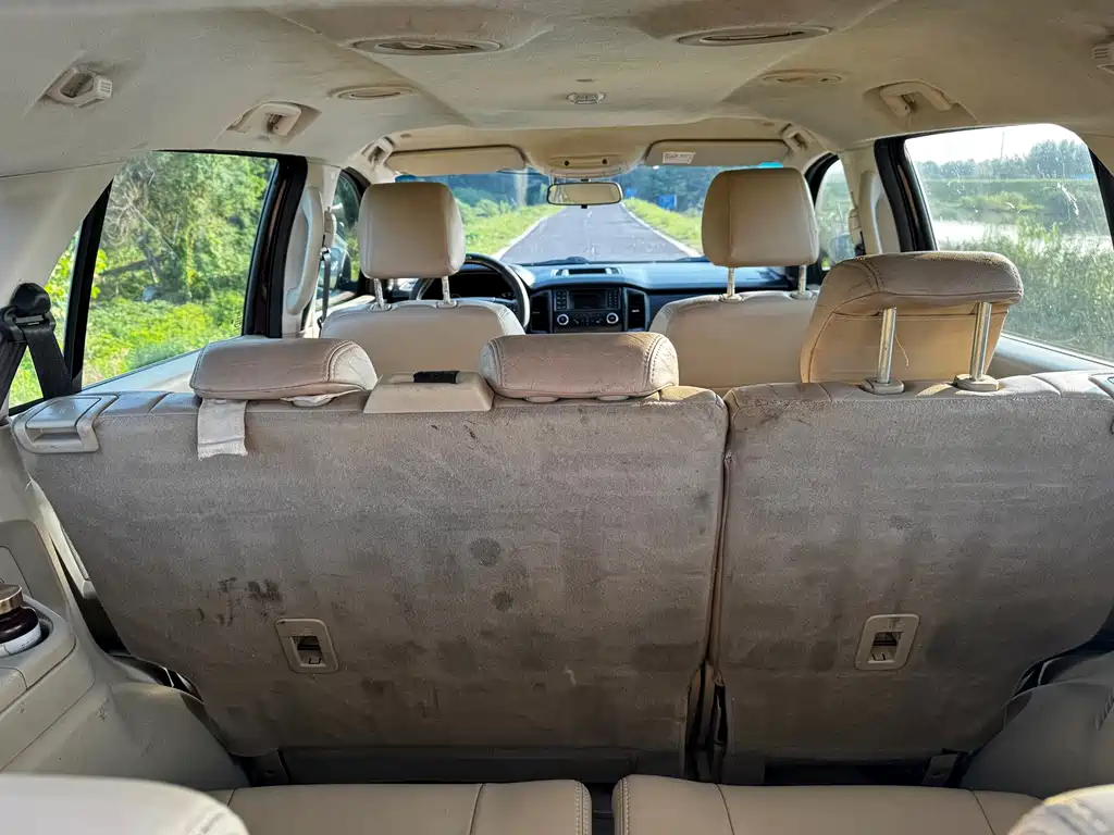 Ford Everest — миниатюра 9