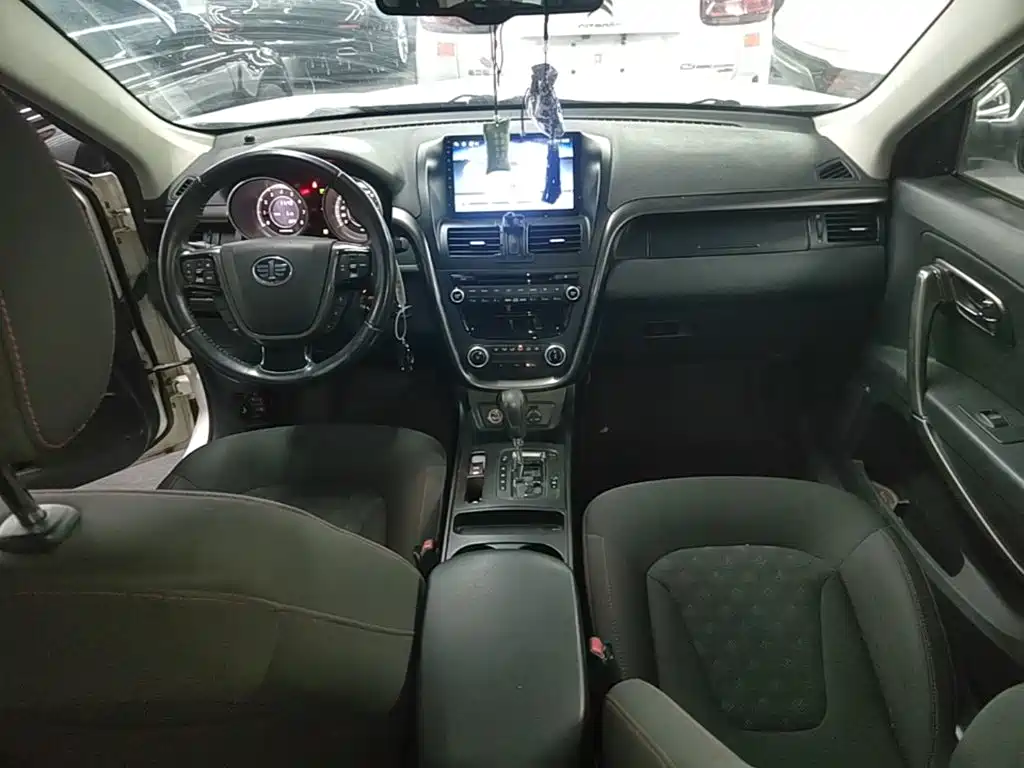 Bestune X80 — миниатюра 10