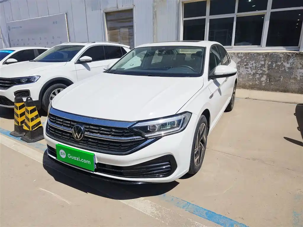 Volkswagen Sagitar 2023