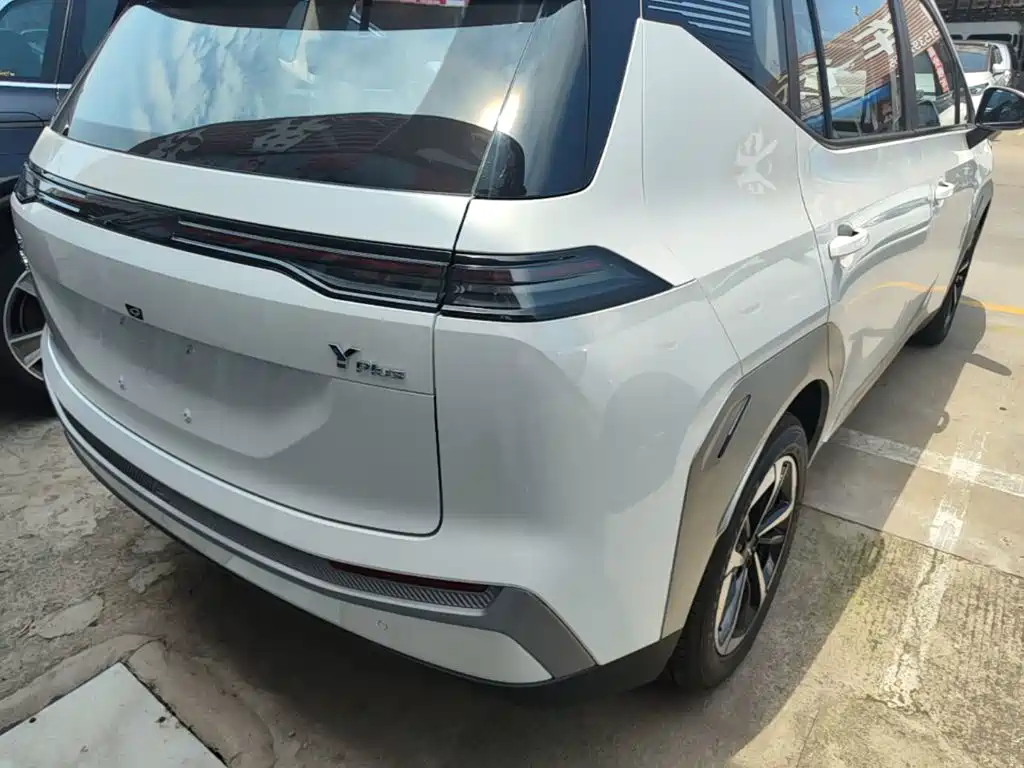 Aion Y 2025 Plus 510 Smart