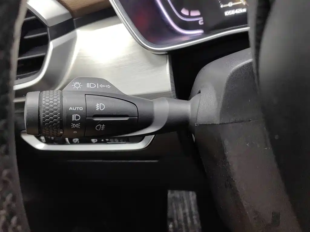 Geely Binyue — миниатюра 21