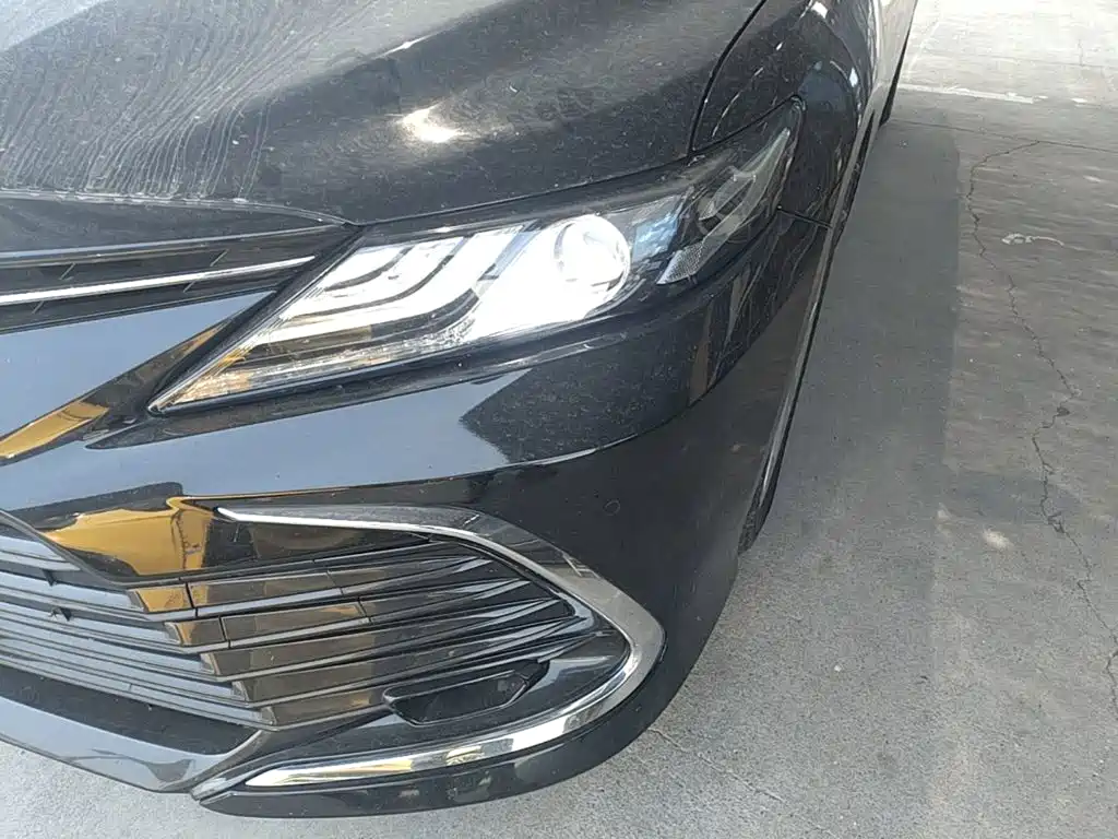 Toyota Camry — миниатюра 18