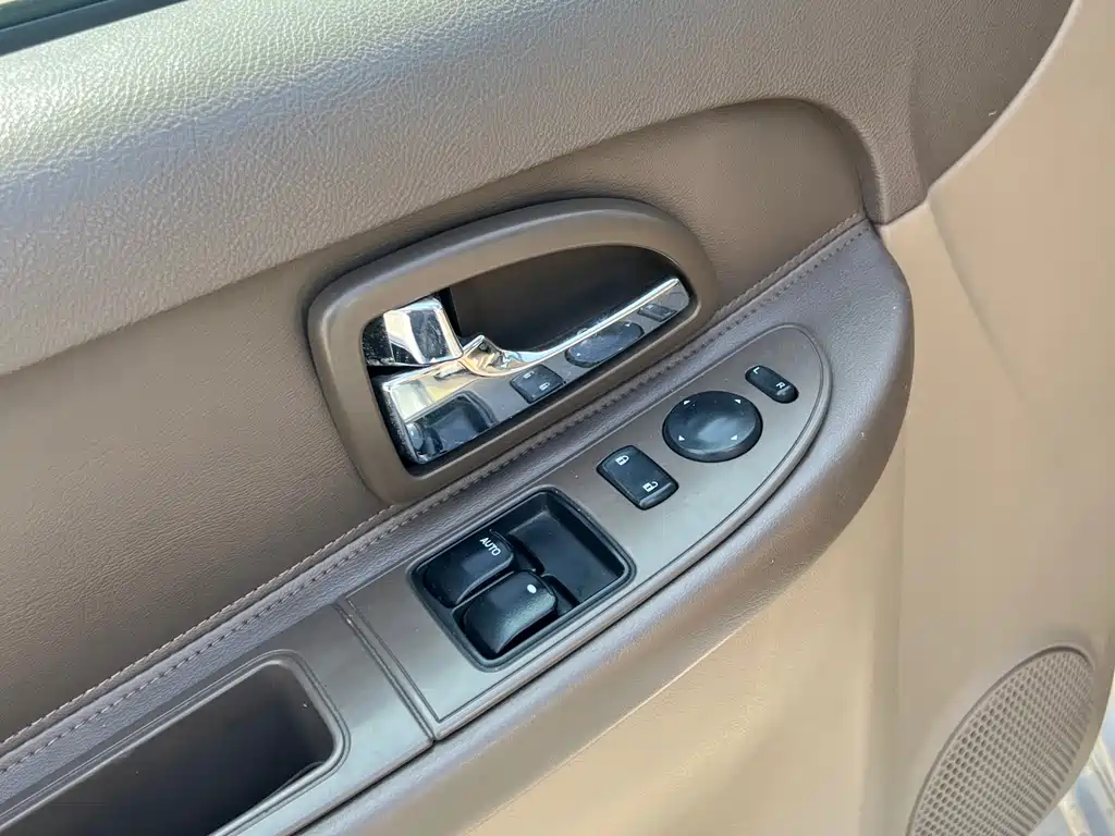 Buick GL8 2013 2.4L Comfort
