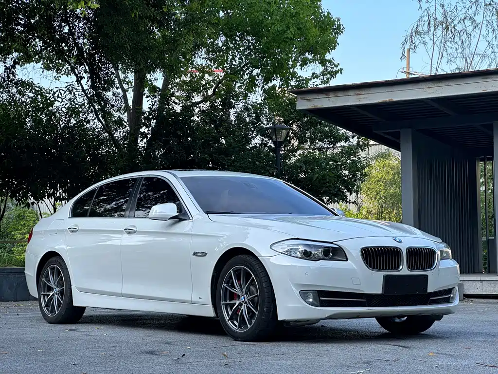 Купить BMW 5 Series