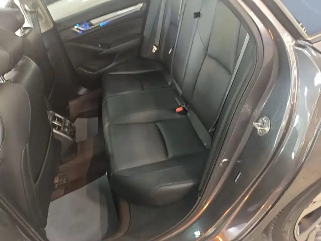 Honda Accord — миниатюра 17