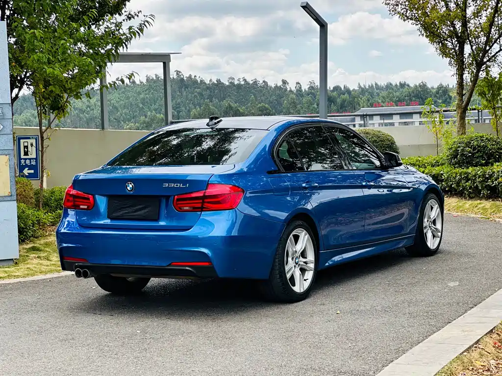 BMW 3 Series — миниатюра 11