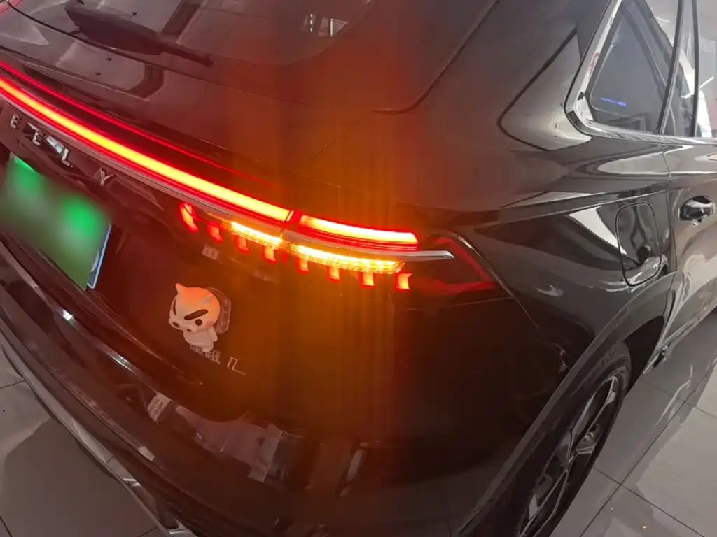 Geely Xingyue L — миниатюра 8