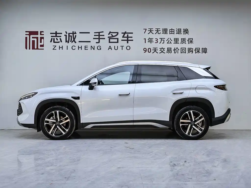 BYD L DM-i — миниатюра 3