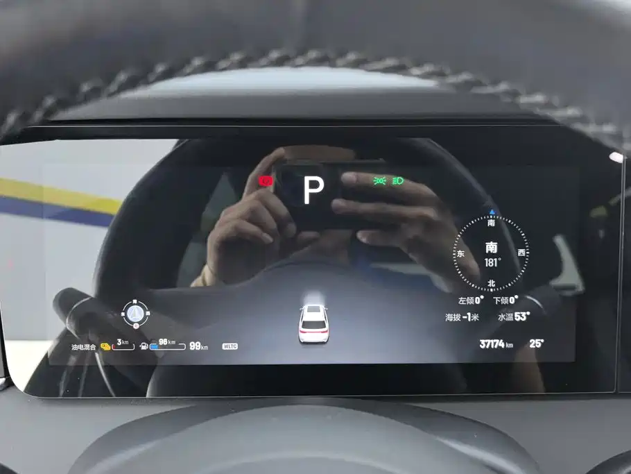 Li Auto Li ONE — миниатюра 14