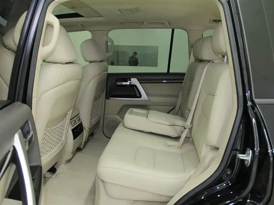 Toyota Land Cruiser 2019 4.0L GX-R