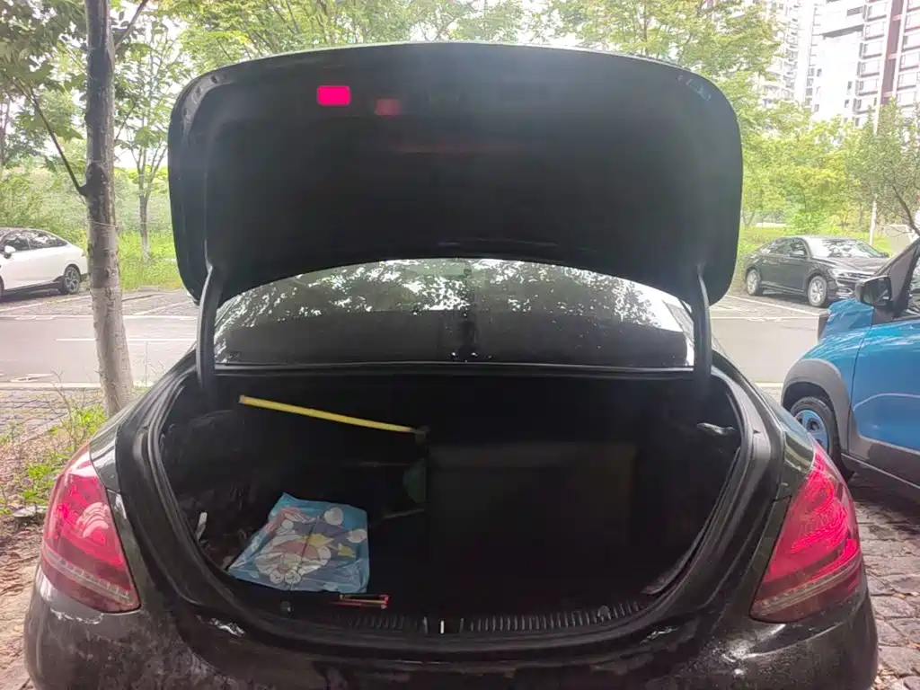 Mercedes-Benz C-Class — миниатюра 19