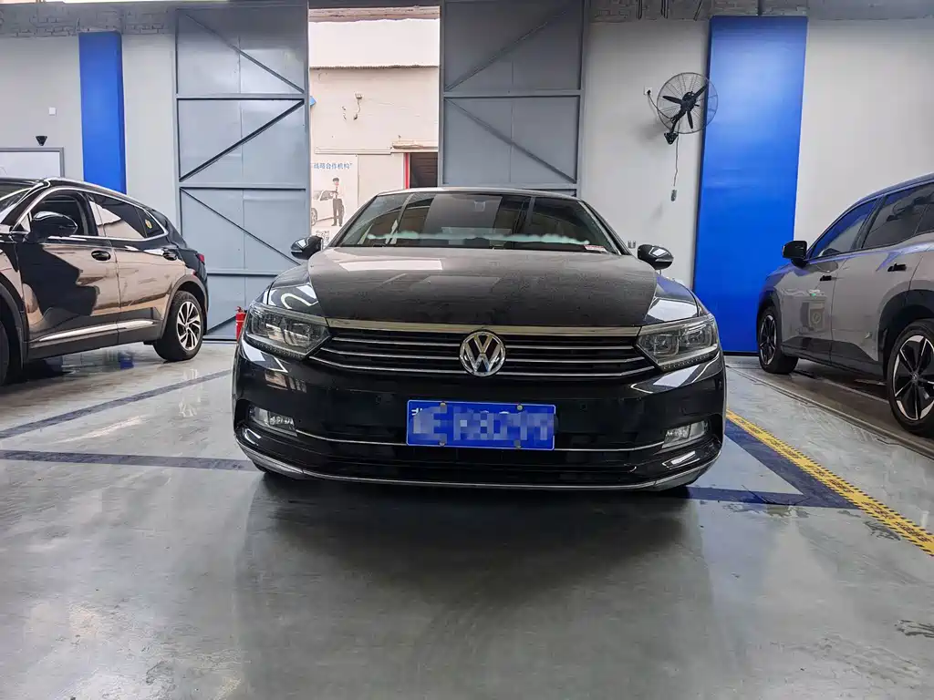 Volkswagen Magotan — миниатюра 2
