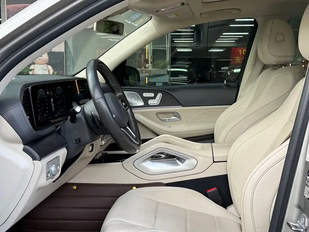 Mercedes-Benz GLE (Import) — миниатюра 10
